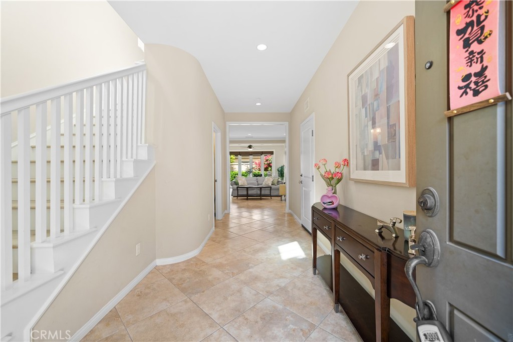 MLS #OC25242107 image #2