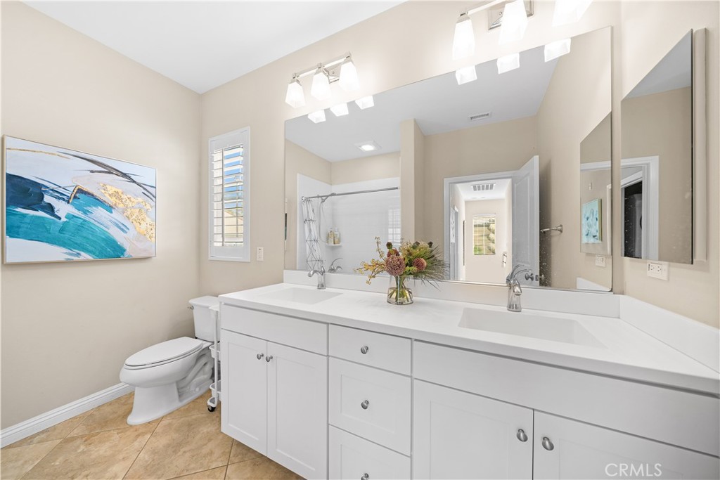 MLS #OC25242107 image #26