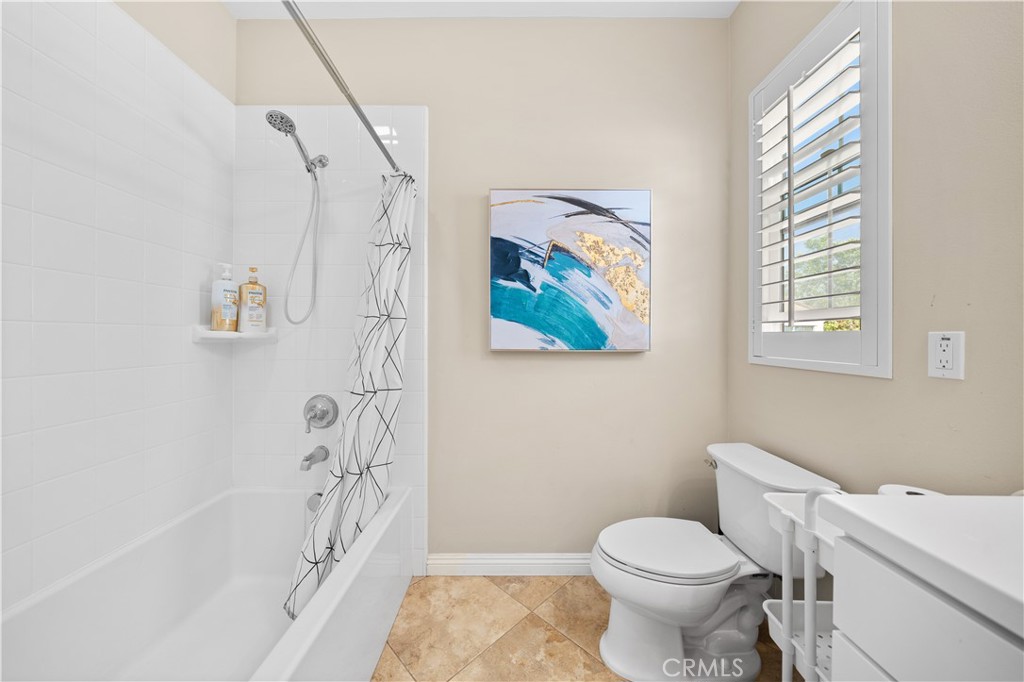 MLS #OC25242107 image #27