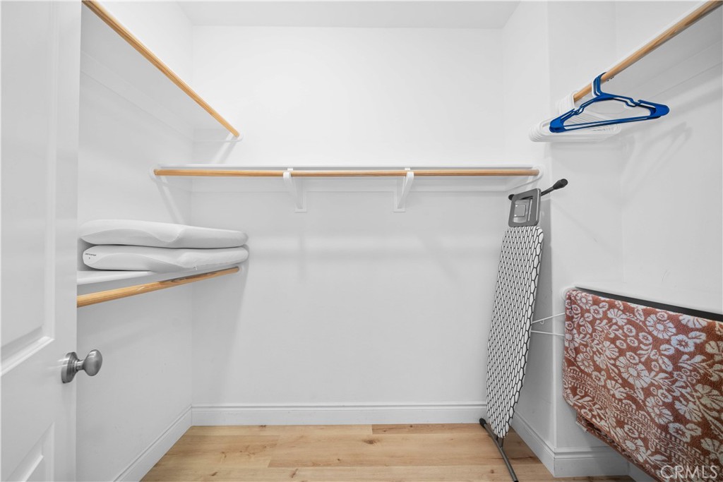 MLS #OC25242107 image #34