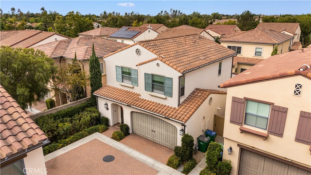 MLS #OC25242107 image #40