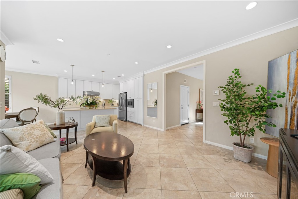 MLS #OC25242107 image #7