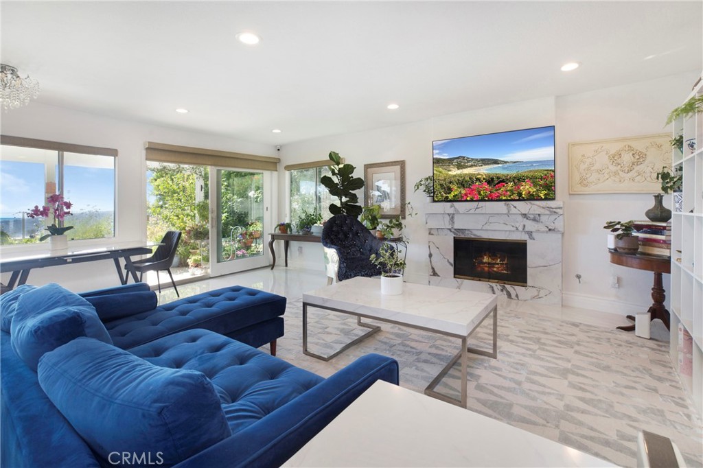 MLS #OC25242178 image #10