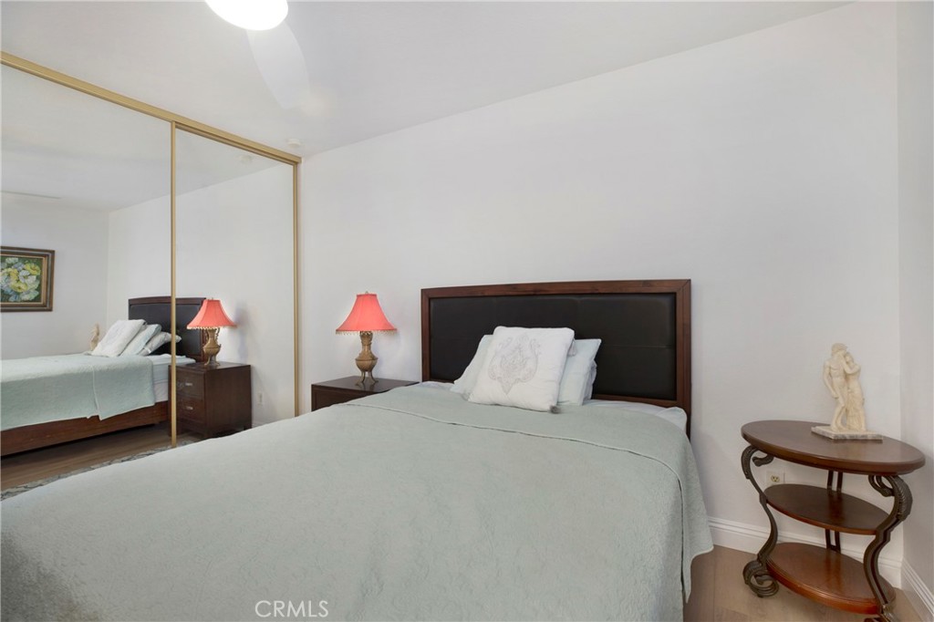 MLS #OC25242178 image #21