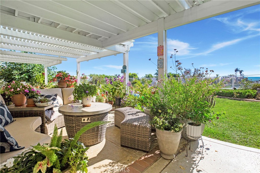 MLS #OC25242178 image #23