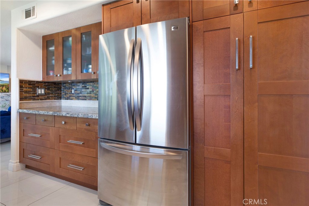 MLS #OC25242178 image #5