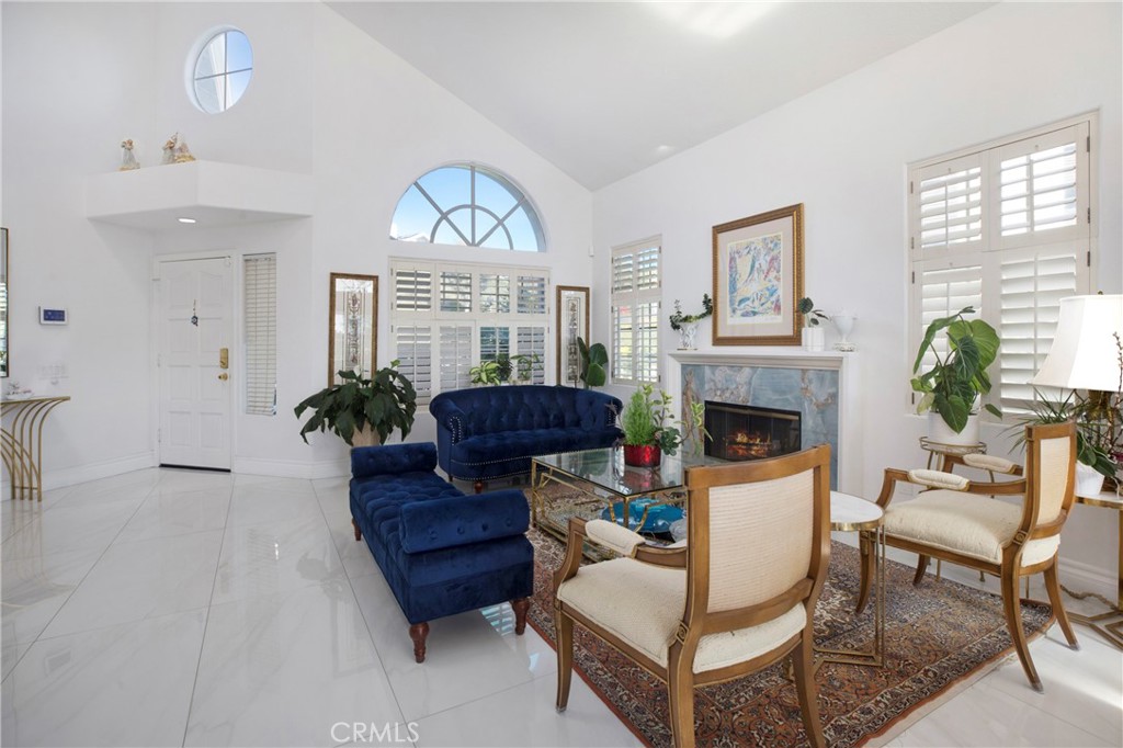 MLS #OC25242178 image #6