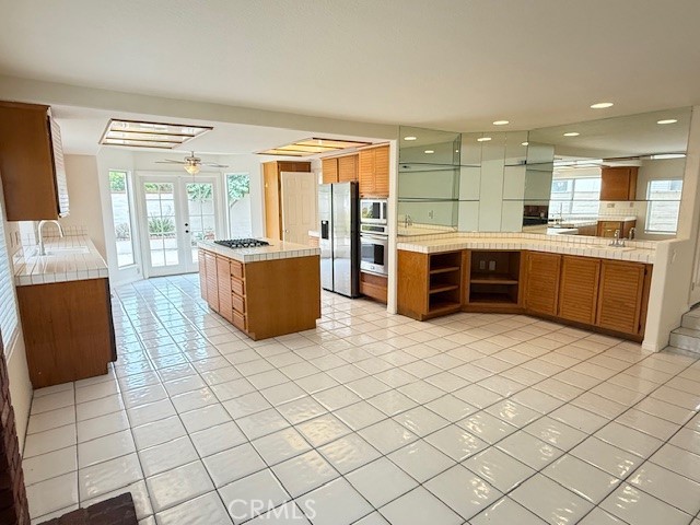 MLS #OC25242232 image #5