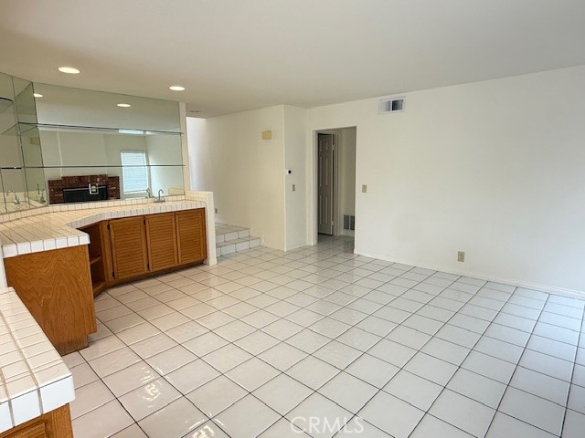 MLS #OC25242232 image #6