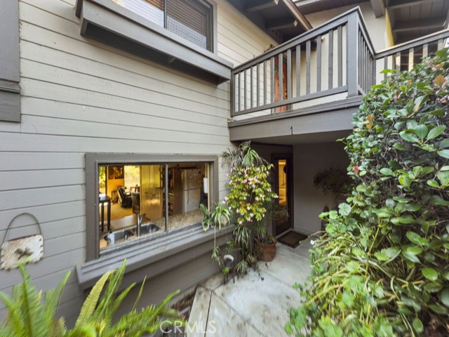 MLS #OC25242235 image #1