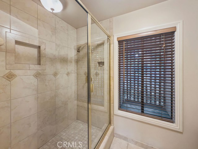 MLS #OC25242235 image #11