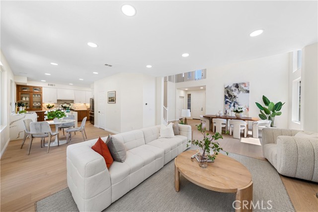 MLS #OC25242292 image #2