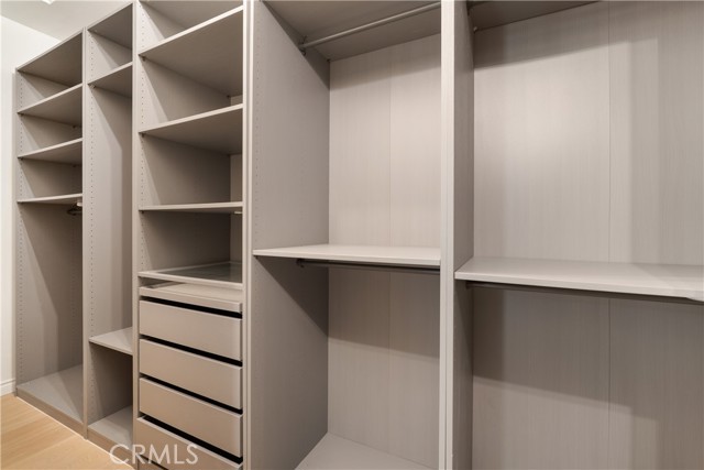 MLS #OC25242292 image #22