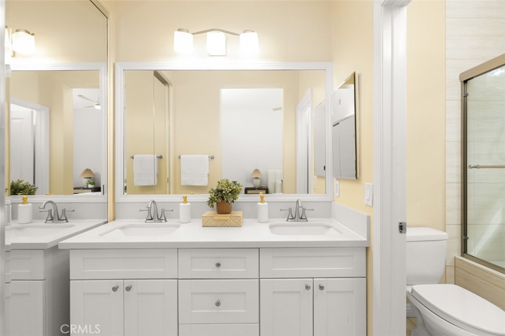 MLS #OC25242305 image #13