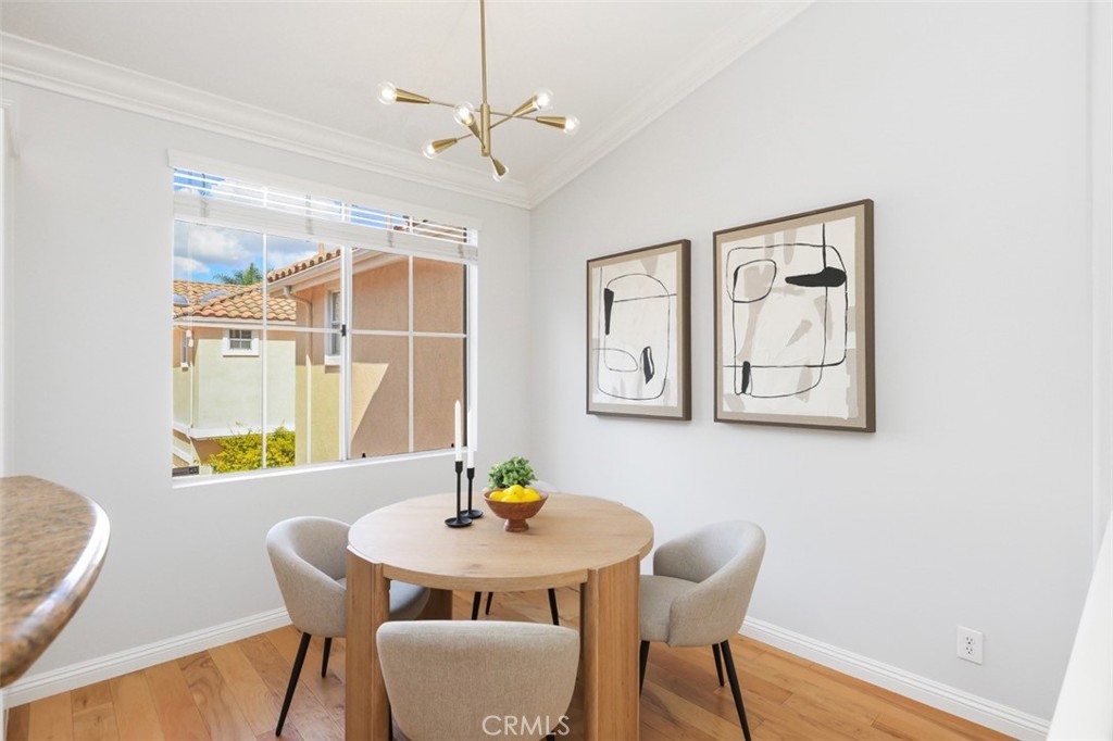 MLS #OC25242305 image #3