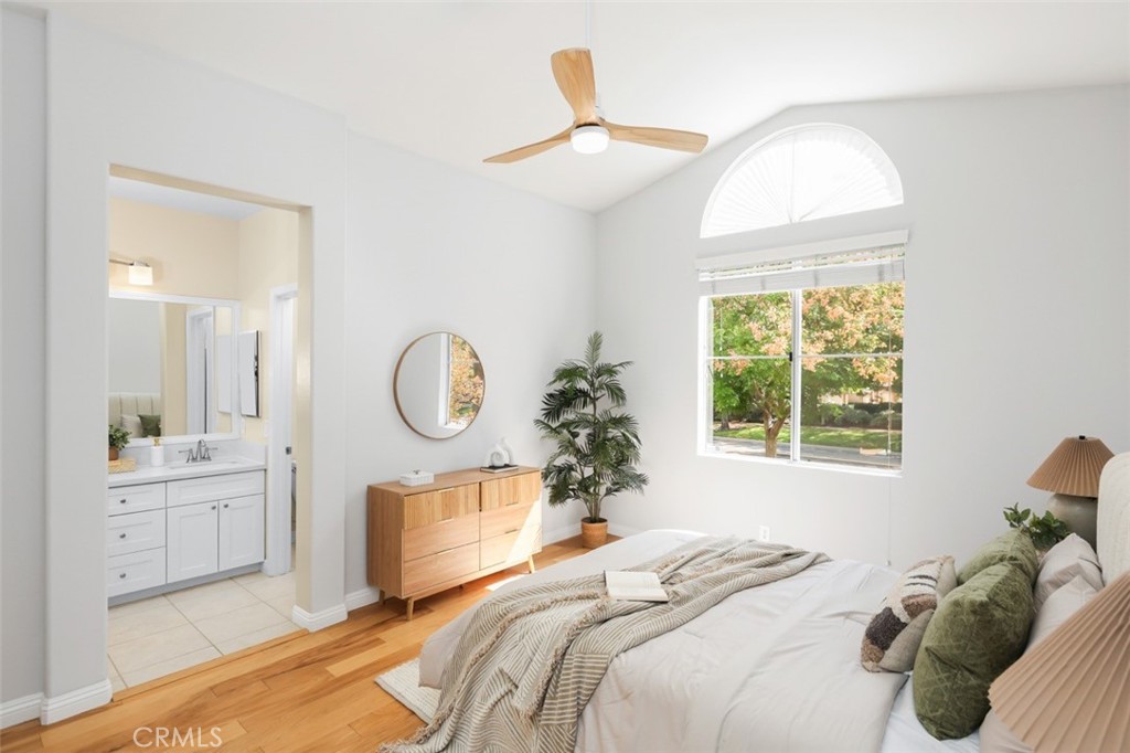 MLS #OC25242305 image #6