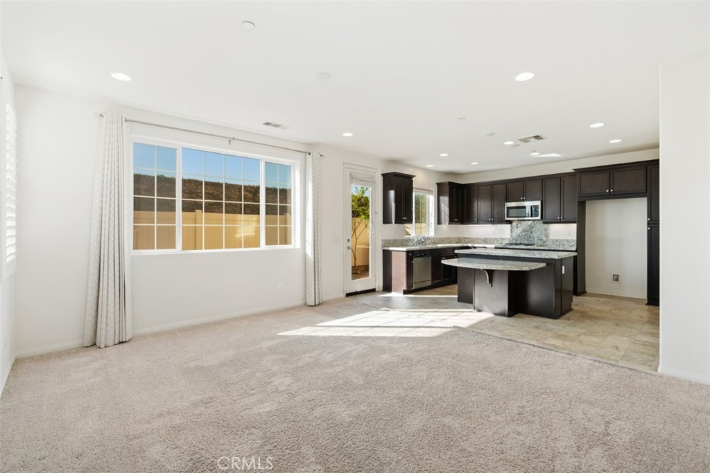 MLS #OC25242341 image #3