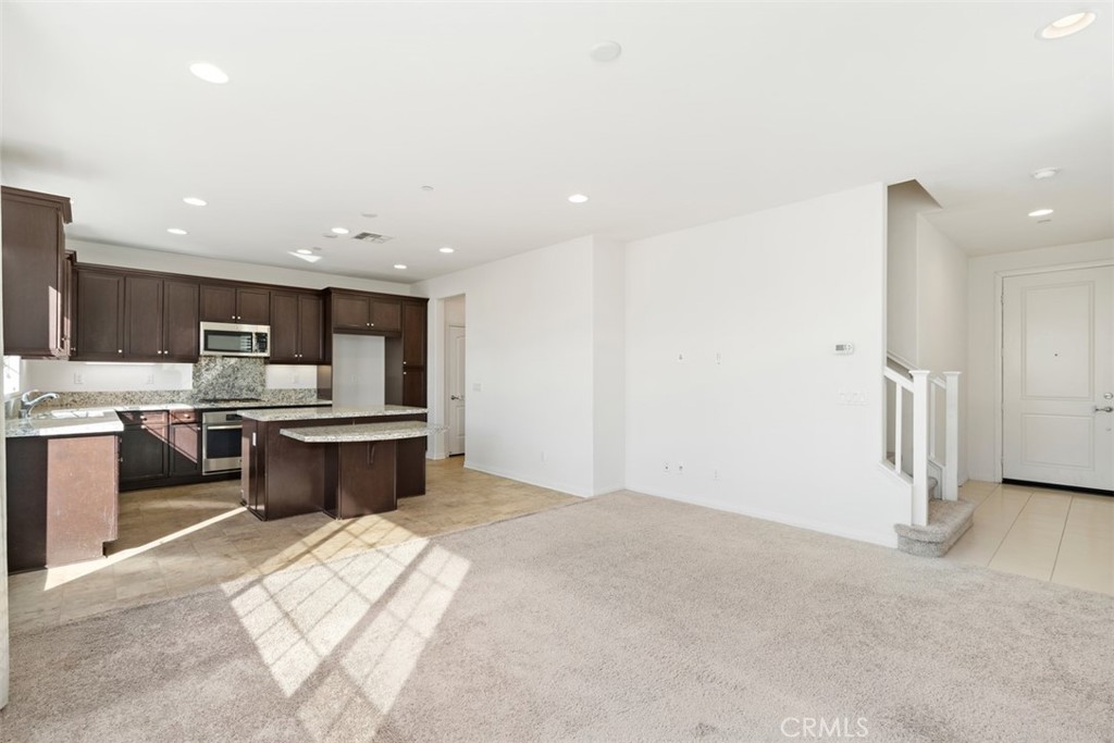 MLS #OC25242341 image #6