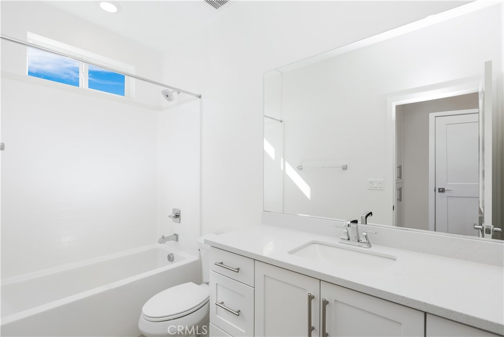 MLS #OC25242487 image #25