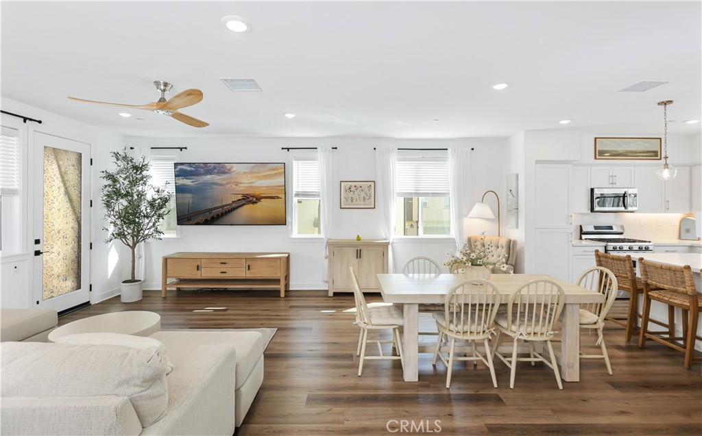 MLS #OC25242487 image #3