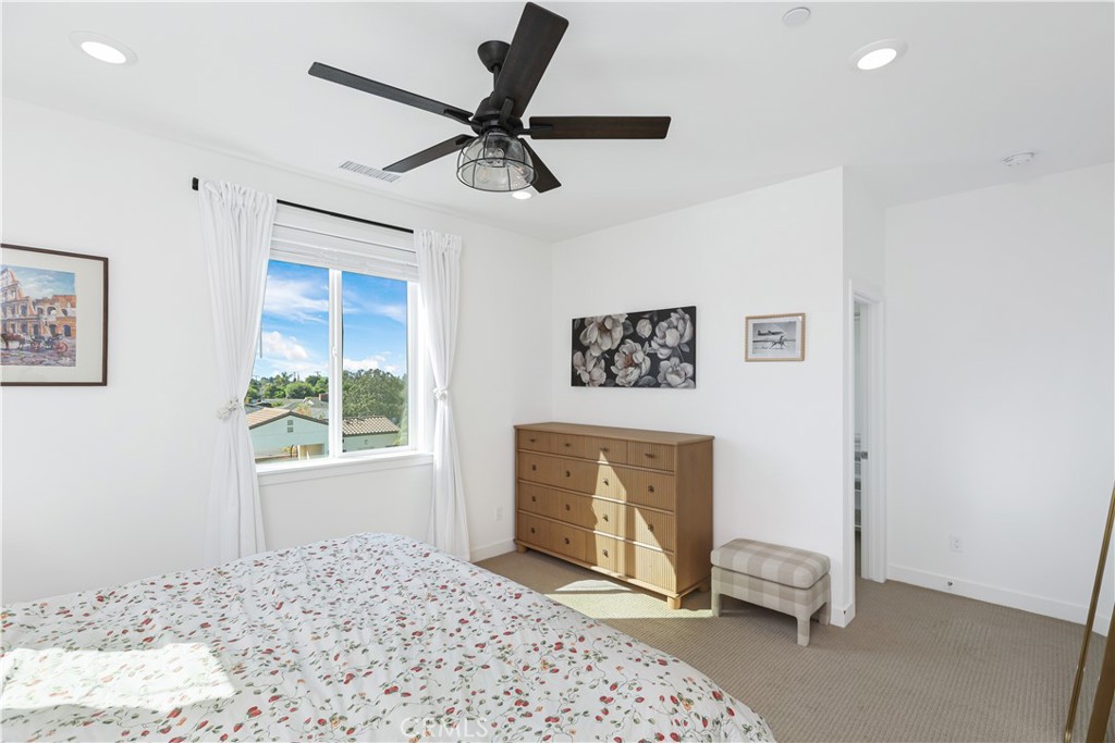 MLS #OC25242487 image #31