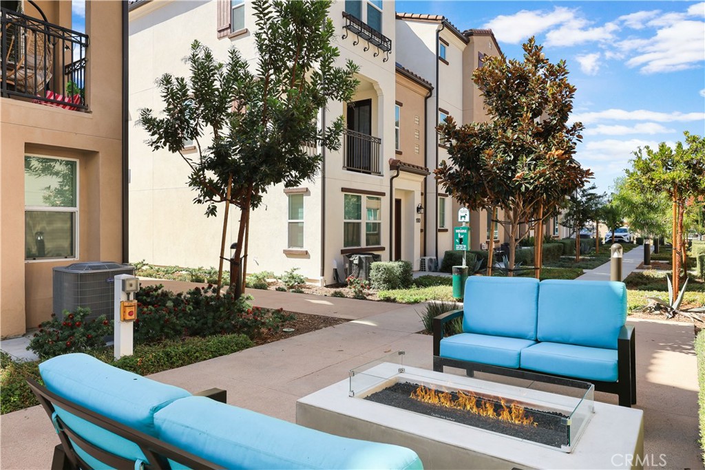 MLS #OC25242487 image #42