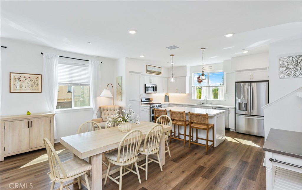 MLS #OC25242487 image #9