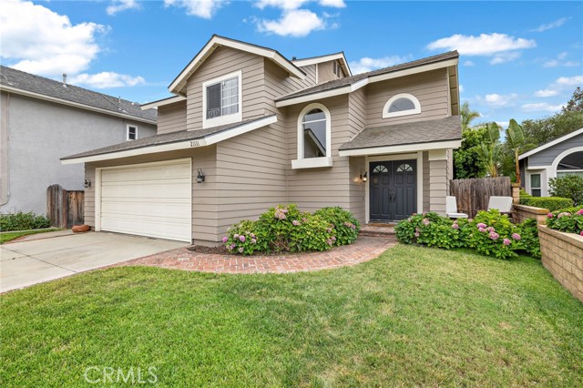 MLS #OC25242506 image #1