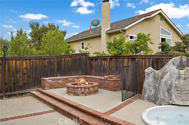 MLS #OC25242506 image #19