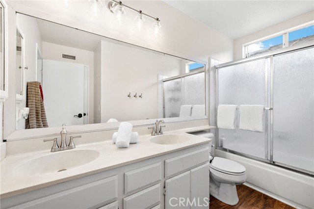 MLS #OC25242506 image #27