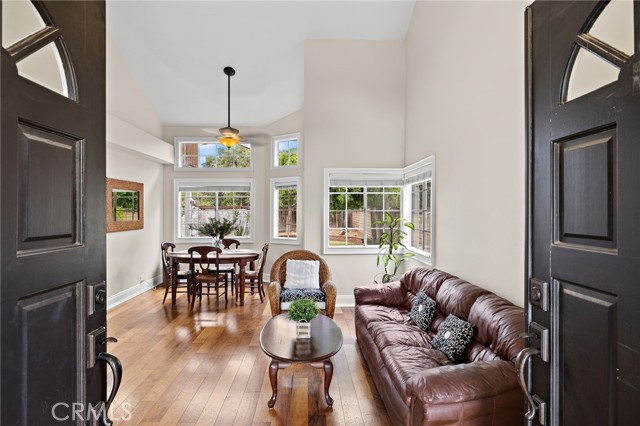 MLS #OC25242506 image #3