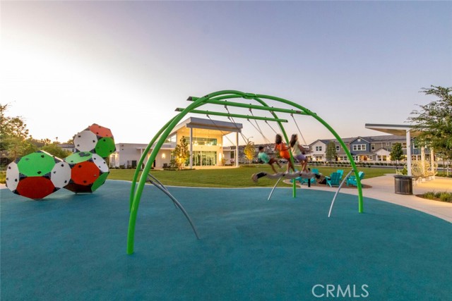 MLS #OC25242513 image #9