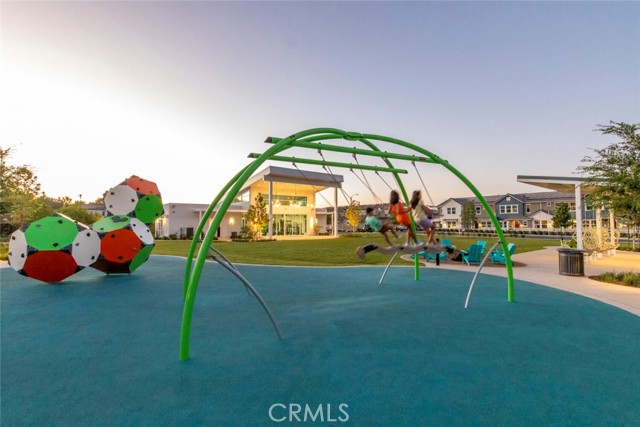 MLS #OC25242519 image #9