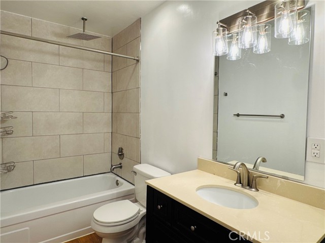 MLS #OC25242542 image #12