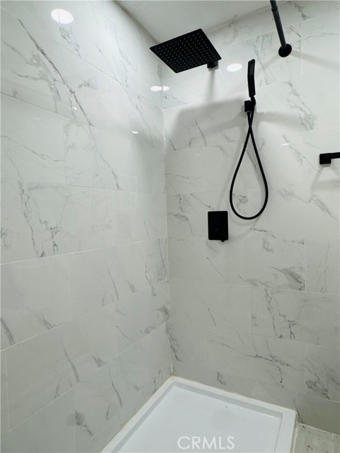 MLS #OC25242542 image #16