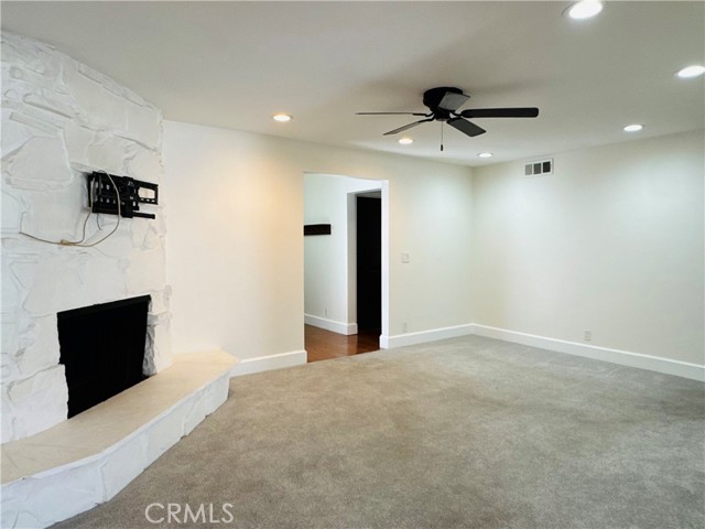 MLS #OC25242542 image #19