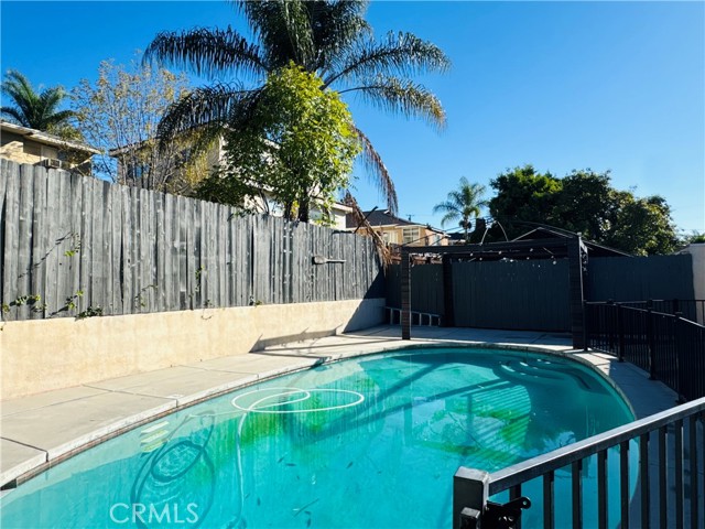 MLS #OC25242542 image #23