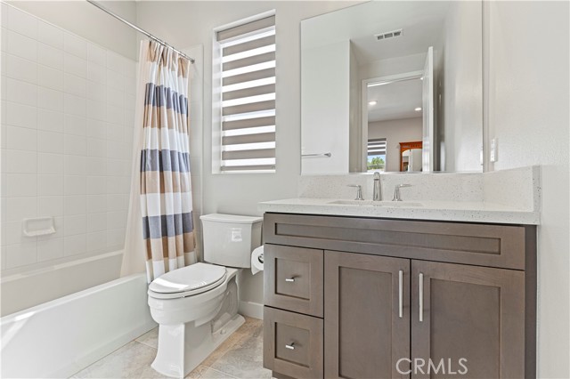 MLS #OC25242663 image #25