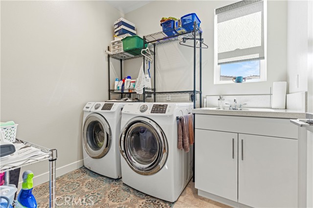 MLS #OC25242663 image #30