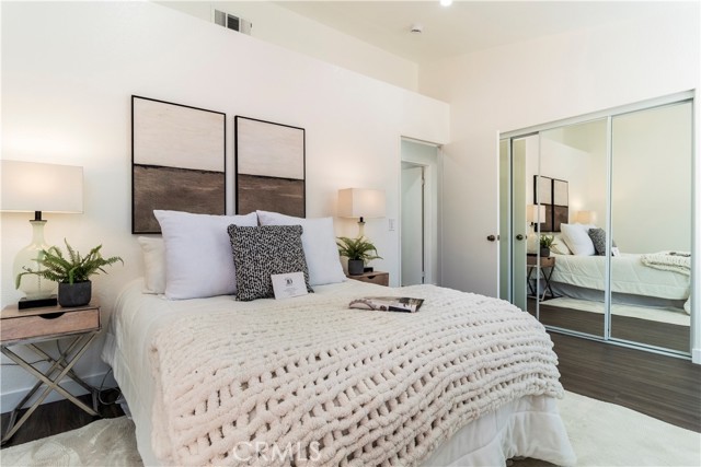 MLS #OC25242716 image #10