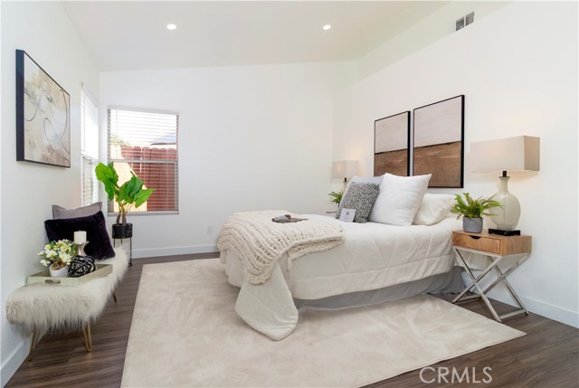 MLS #OC25242716 image #9