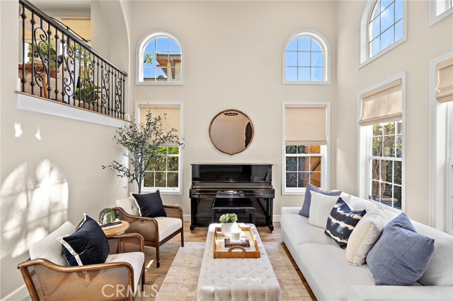 MLS #OC25242718 image #4