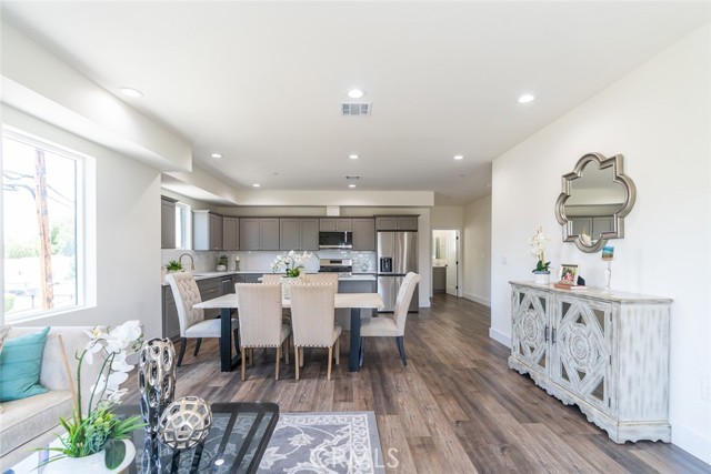 MLS #OC25242733 image #6