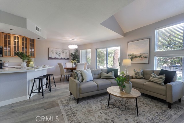 MLS #OC25242753 image #16