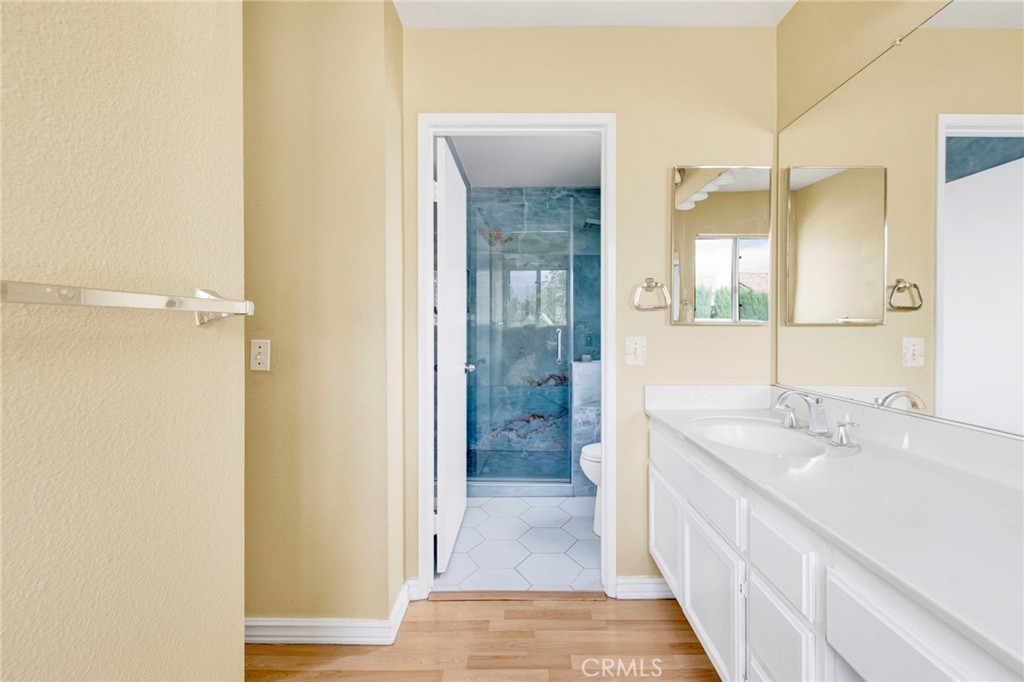 MLS #OC25242779 image #10