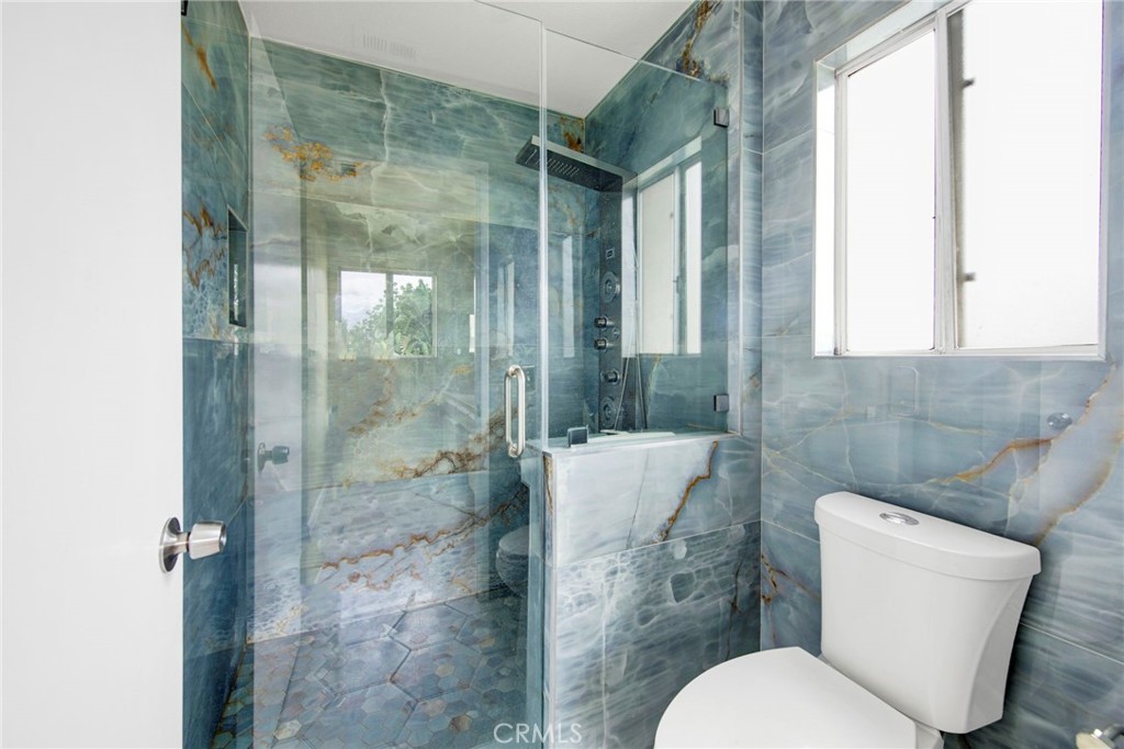 MLS #OC25242779 image #11