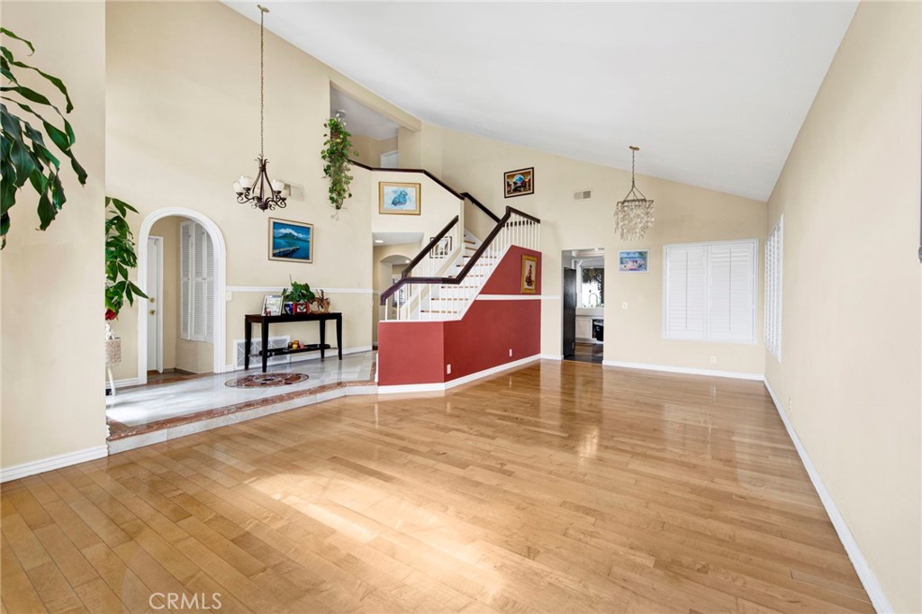 MLS #OC25242779 image #2