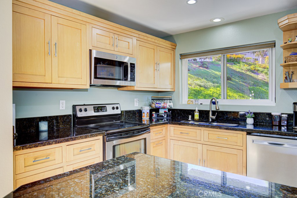 MLS #OC25242808 image #12