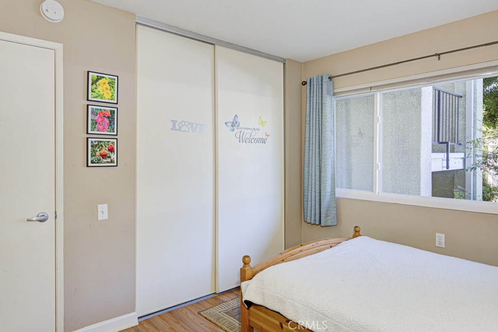 MLS #OC25242808 image #23