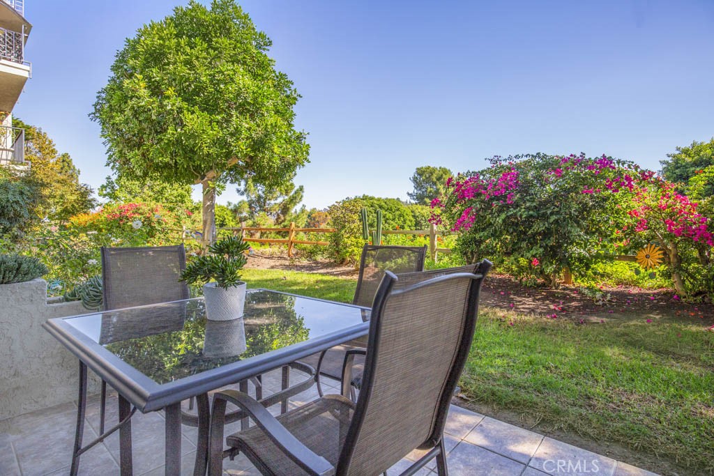 MLS #OC25242808 image #5